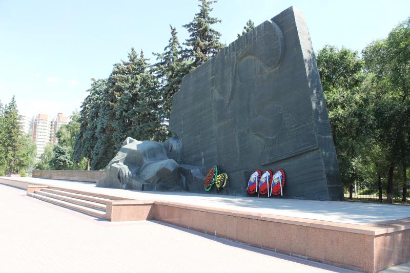 Активисты ОНФ добились ремонта трех военных мемориалов в Воронеже