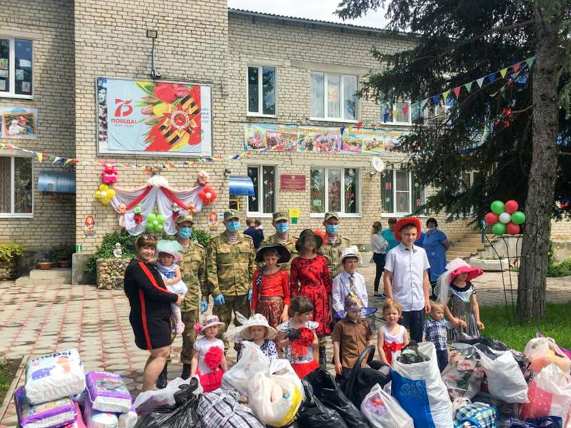 Ставропольские росгвардейцы поздравили воспитанников подшефного заведения