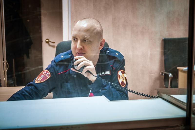 В Челябинске сотрудники Росгвардии задержали подозреваемых в умышленном повреждении чужого имущества