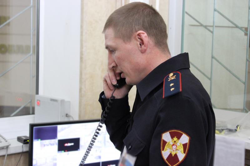В Челябинске сотрудники Росгвардии задержали подозреваемых в разбое