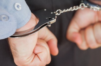 Оперативники Центрального округа задержали подозреваемого в мошенничестве