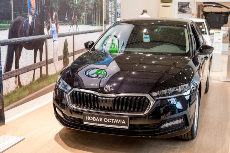 Мы знаем, что вы хотите познакомиться с АБСОЛЮТНО НОВОЙ ŠKODA OCTAVIA ближе!