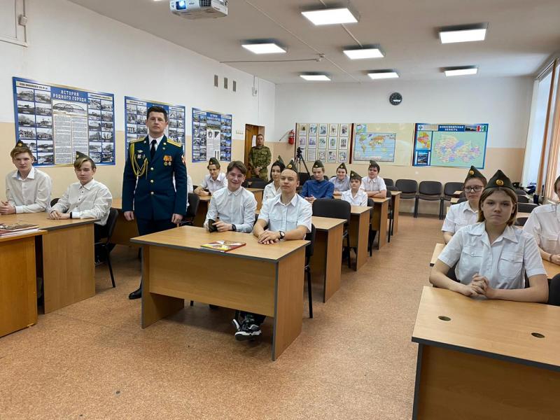 В Новосибирске военнослужащие и сотрудники Росгвардии присоединились к всероссийской ведомственной акции «Неделя  мужества»