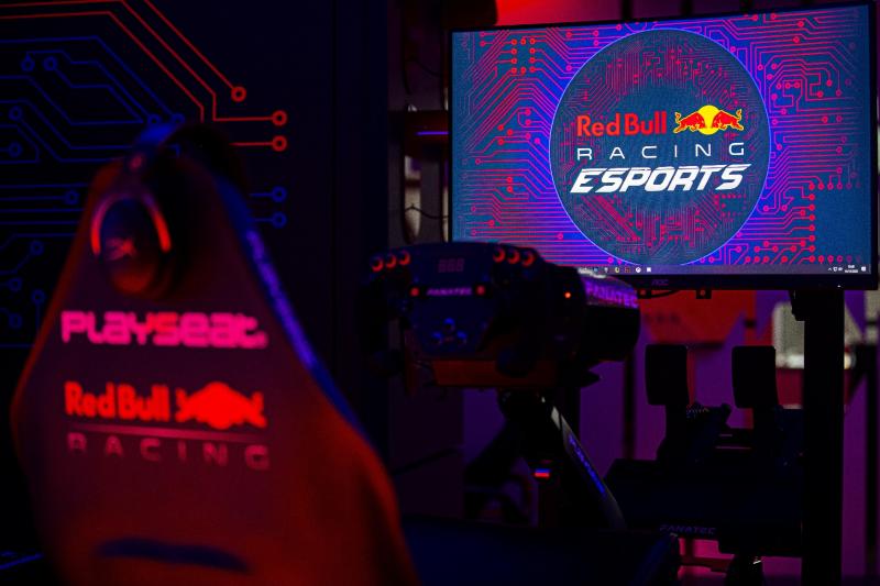 Компания AOC стала партнером Red Bull Gaming и будет поддерживать команду Red Bull Racing Esports