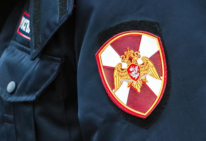 В Челябинске сотрудники Росгвардии задержали подозреваемого в краже парфюмерии