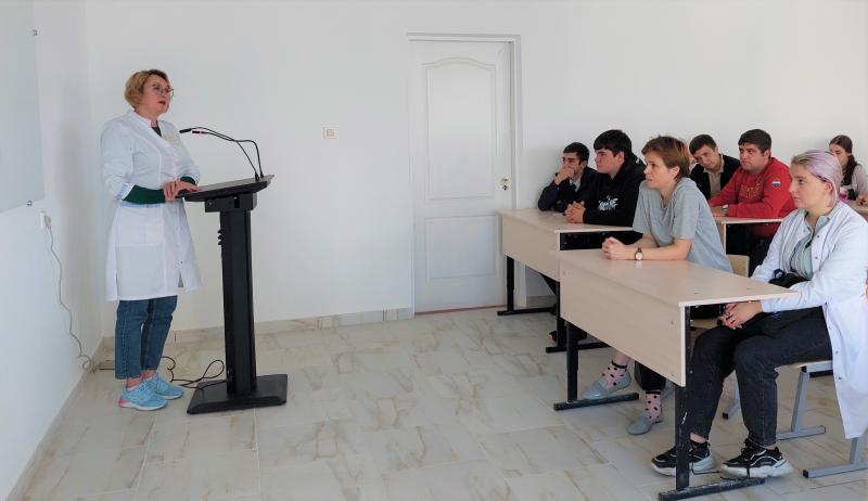 Специалисты городской больницы Анапы проводят лекции для студентов