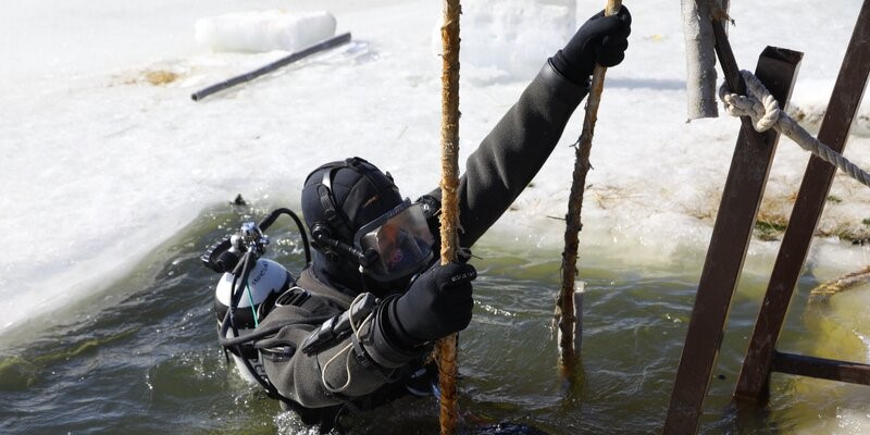 В Московской городской поисково-спасательной службе на водных объектах проводят ежегодное обучение для водолазов
