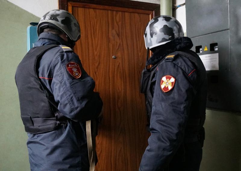 В Димитровграде росгвардейцы задержали мужчину, угрожавшего убить собственную мать