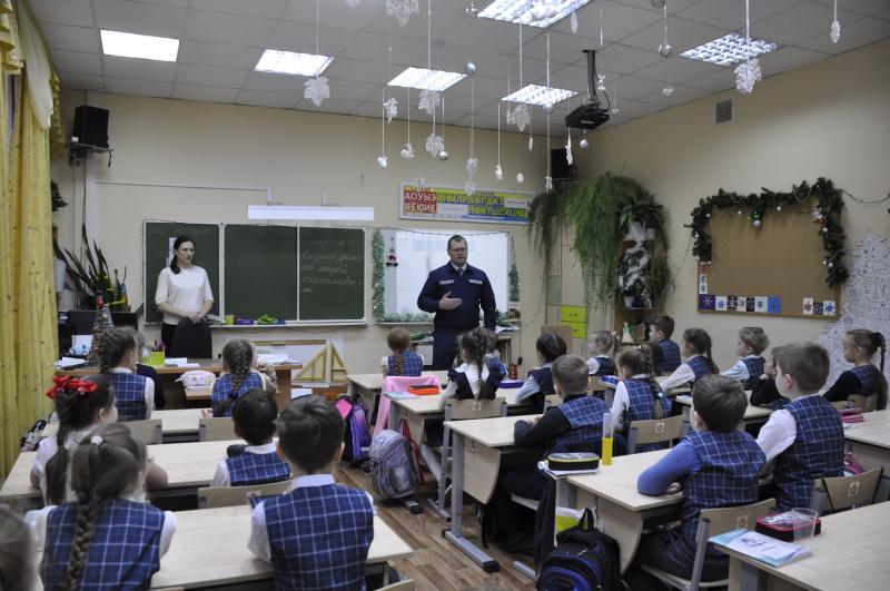 Сотрудники филиала «Кировэнерго» напоминают школьникам правила электробезопасности