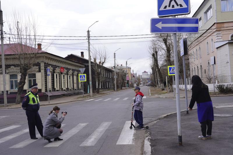 ГИБДД пришел в театр кукол «Ульгэр» - Россия, Бурятия, дети и культура: