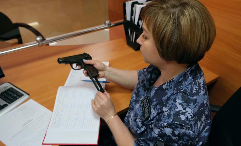 Росгвардейцы за неделю проверили более 45 владельцев оружия в Тамбовской области