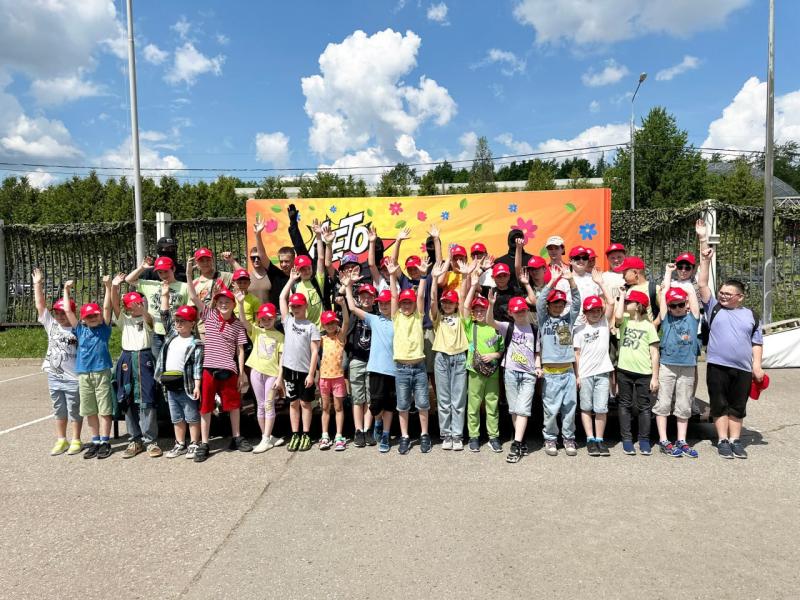 Столичные спецназовцы  провели  занятие для участников детского городского клуба  «Лето побед»