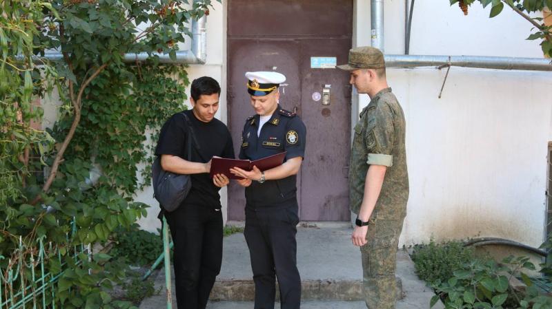 Военные следователи провели рейд по бывшим мигрантам в Феодосии