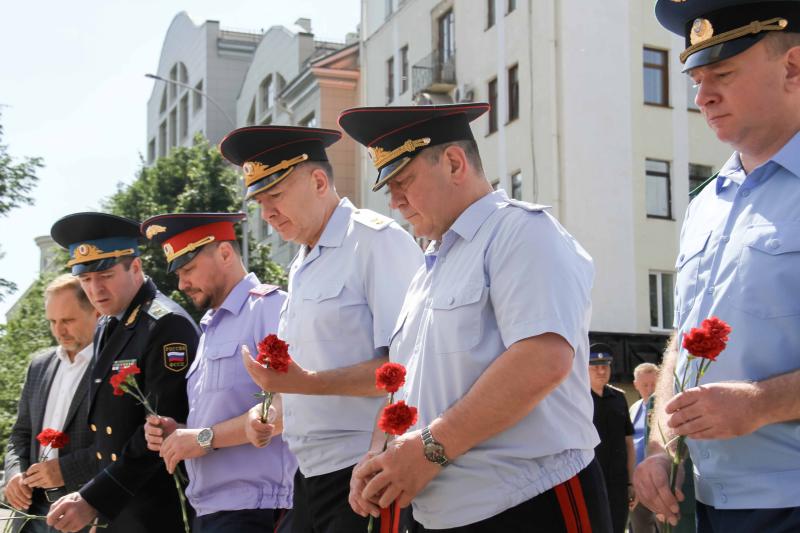 Начальник управления Росгвардии Кузбасса стал участником памятных мероприятий в День памяти и скорби