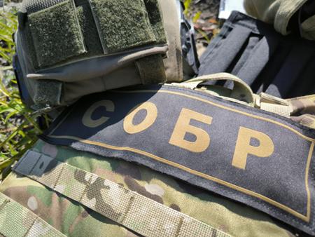 При содействии СОБР Росгвардии задержаны подозреваемые в серии вымогательств в Ульяновской области