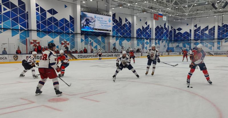 Столичные росгвардейцы в составе сборной стали победителями на всероссийских соревнованиях по хоккею