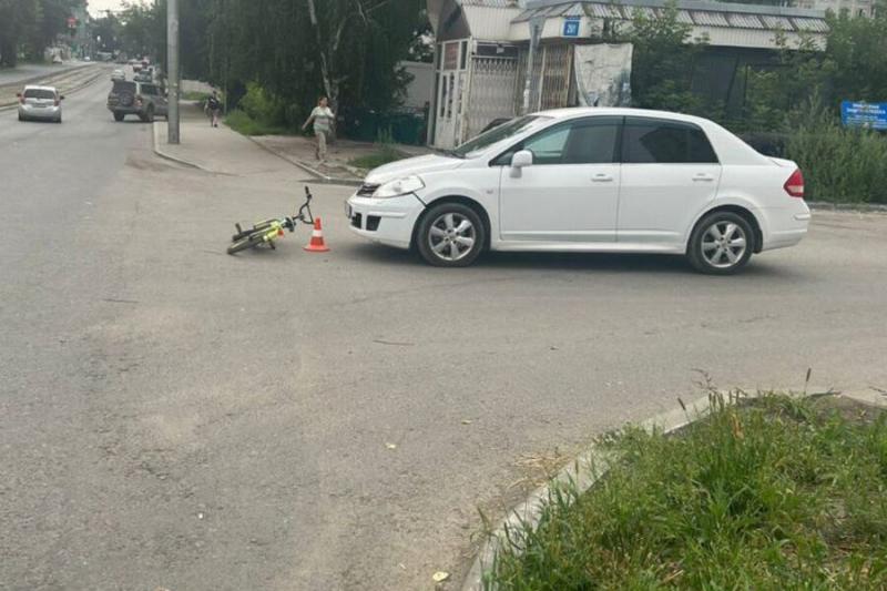 Водитель иномарки сбил восьмилетнего мальчика-велосипедиста в Новосибирске