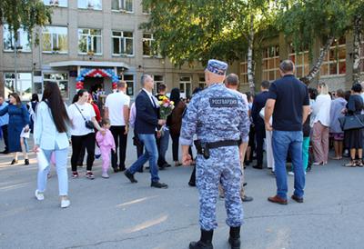 В День знаний росгвардейцы обеспечили правопорядок в Ульяновской области