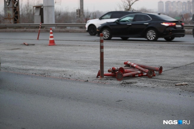 «Город деградирует и распадается»: почему все три моста Новосибирска застряли в ремонте, а четвертый завис в стройке