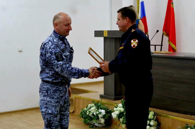 В подмосковном главке Росгвардии состоялось торжественное мероприятие, посвященное Дню вневедомственной охраны