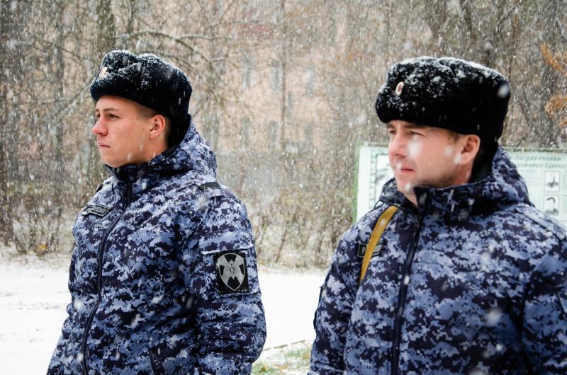 Росгвардейцы задержали нетрезвого гражданина, устроившего дебош в одном из крупных ТЦ Пензы