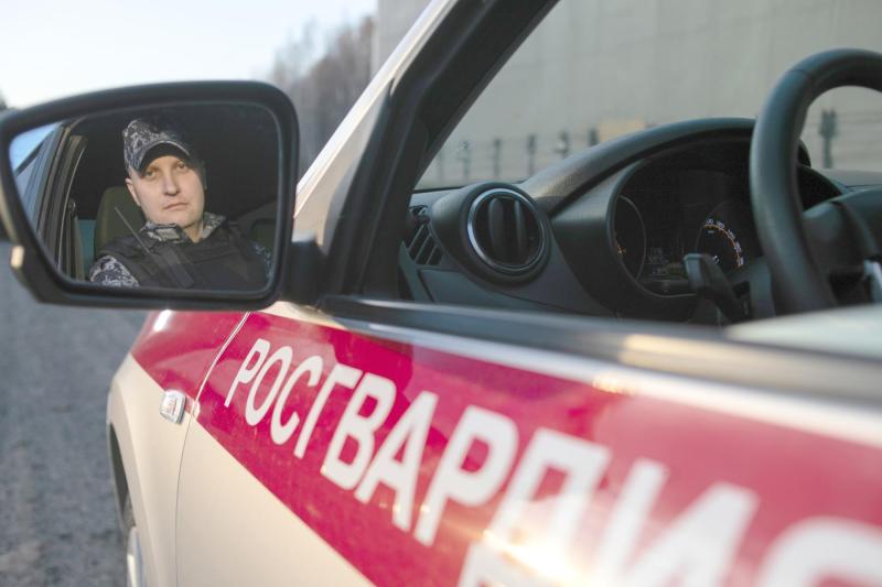 За первые дни октября сотрудники Росгвардии пресекли несколько правонарушений в Кирове и области