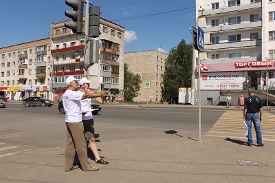 Активисты ОНФ проверили один из самых опасных перекрестков Костромы